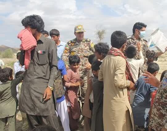 مردمیاری کارکنان گروه پدافند هوایی چابهار در سیستان و بلوچستان