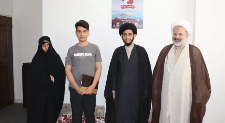 رئیس عقیدتی سیاسی منطقه پدافند هوایی شمال با خانواده شهید گمارلو دیدار کرد