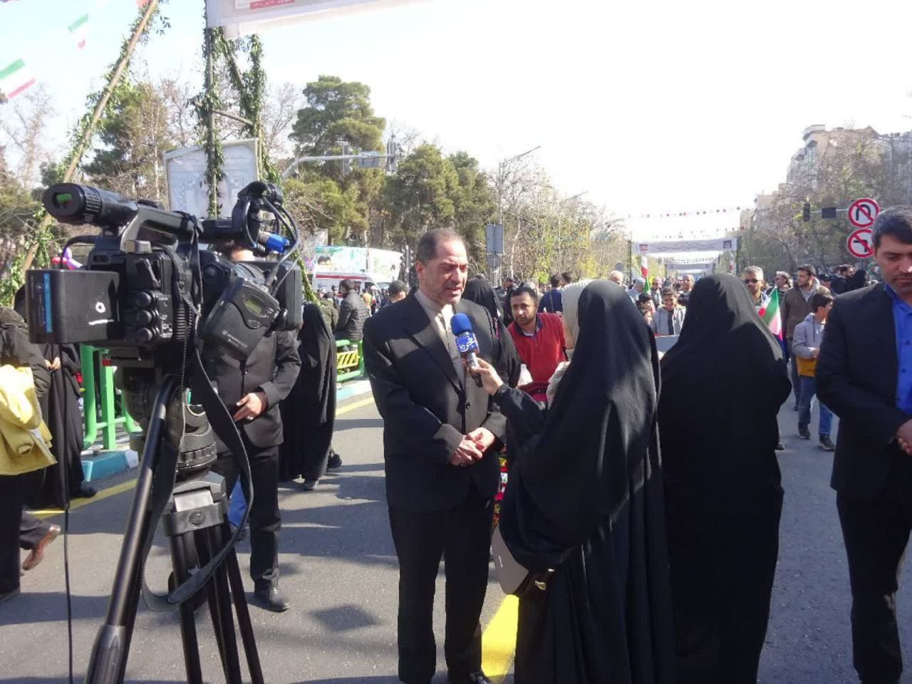 حضور گسترده مردم در جشن انقلاب نشان اقتدار ایران است