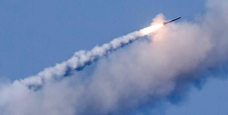 جان کربی: روسیه پدافند هوایی اوکراین را با حملات موشکی انبوه فرسوده می‌کند