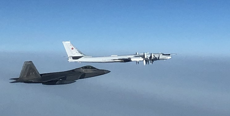 هواپیماهای آمریکا جنگنده‌های روسیه را رهگیری کردند