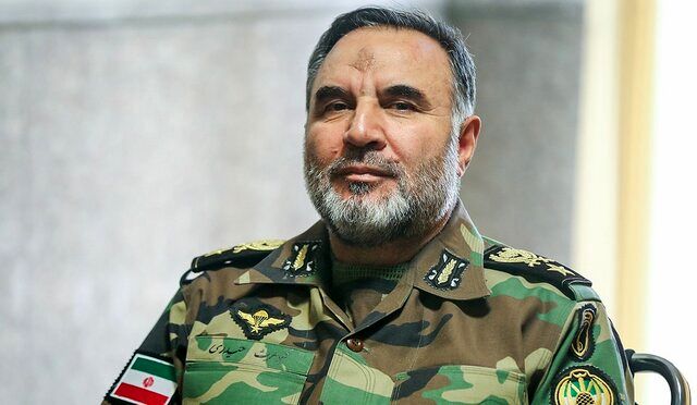 جانشین رئیس ستاد کل نیروهای مسلح در دانشگاه خاتم الانبیاء (ص) تاکید کرد؛ همافزایی ولایت، نیروهای مسلح و مردم؛ عامل اقتدار و موفقیت ایران اسلامی/ دشمن تصور نمیکرد که ایران عرصه نبرد را به سطحی منطقهای گسترش دهد 1