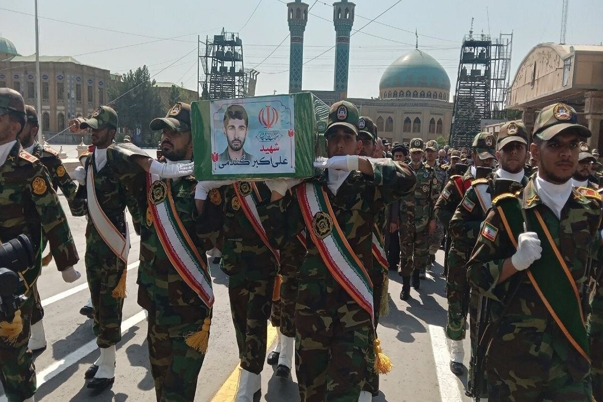 پیکر شهید «علیاکبر گندمی» پس از ۴۰ سال شناسایی و تشییع شد 1 news 1790499996